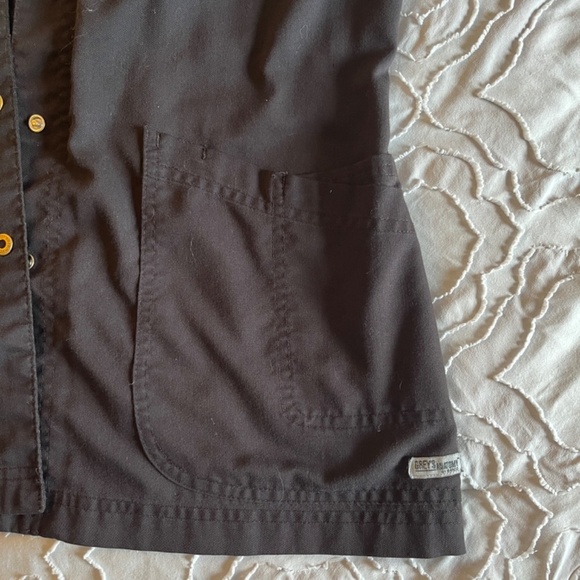 🚨SOLD🚨🎉HOST PICK🎉Greys Anatomy Black Warm-up Scrub Jacket - Picture 2 of 6